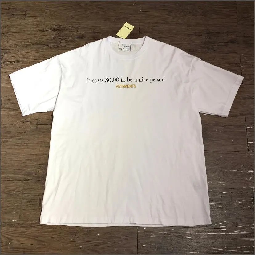 Vetements T-Shirts Graphic Print — 21