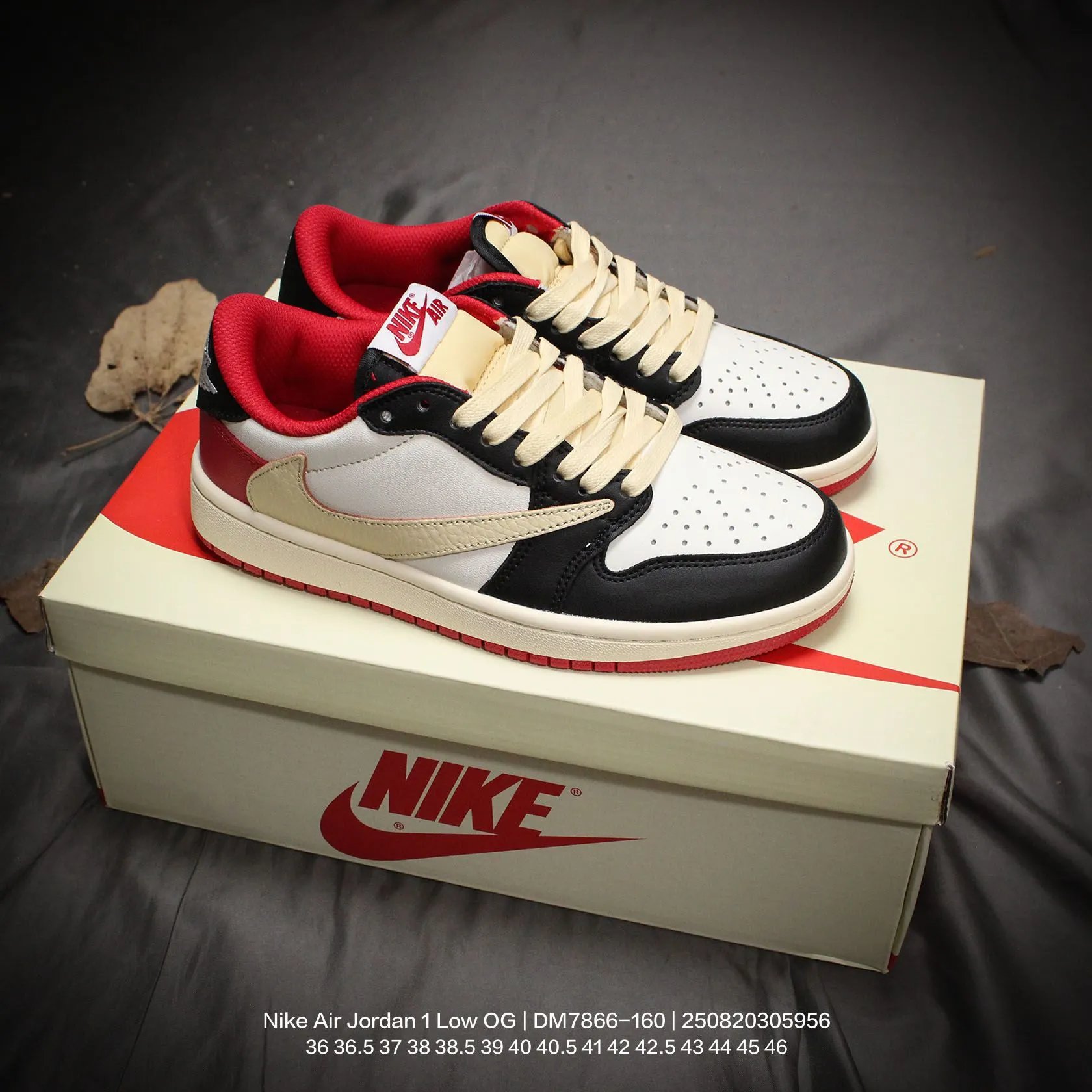 Nike Sneakers Low-Top Retro — 31