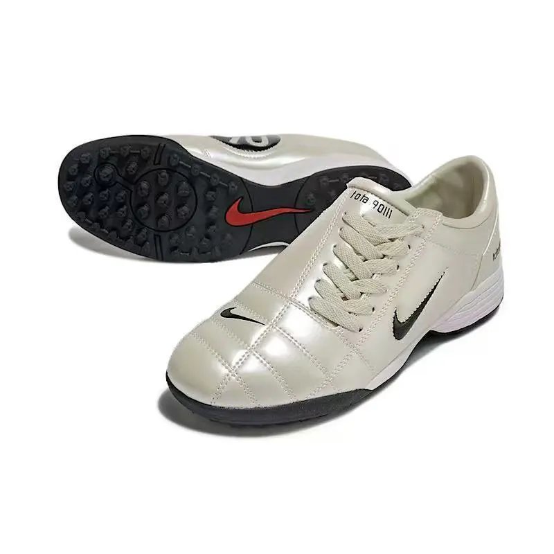 Nike Sneakers Total 90 III turf soccer shoes — 28
