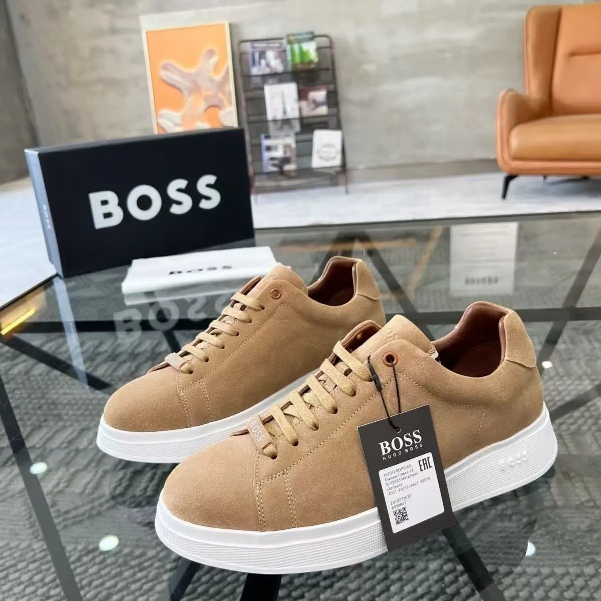 BOSS Sneakers Suede low-top lace-up — 16