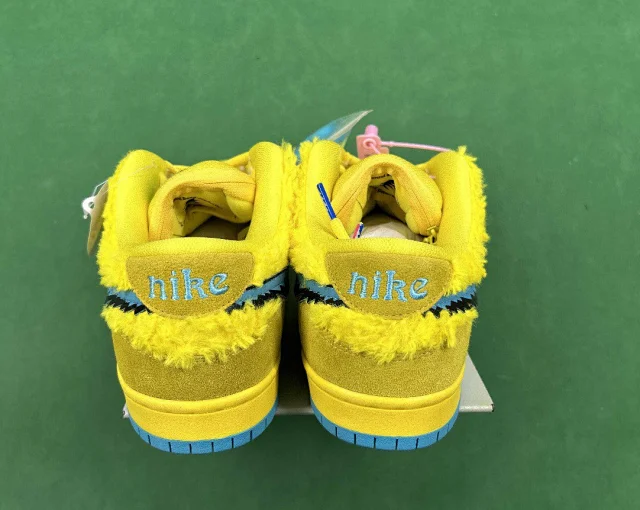 Nike Sneakers SB Dunk Low Grateful Dead Bears product detail image 3