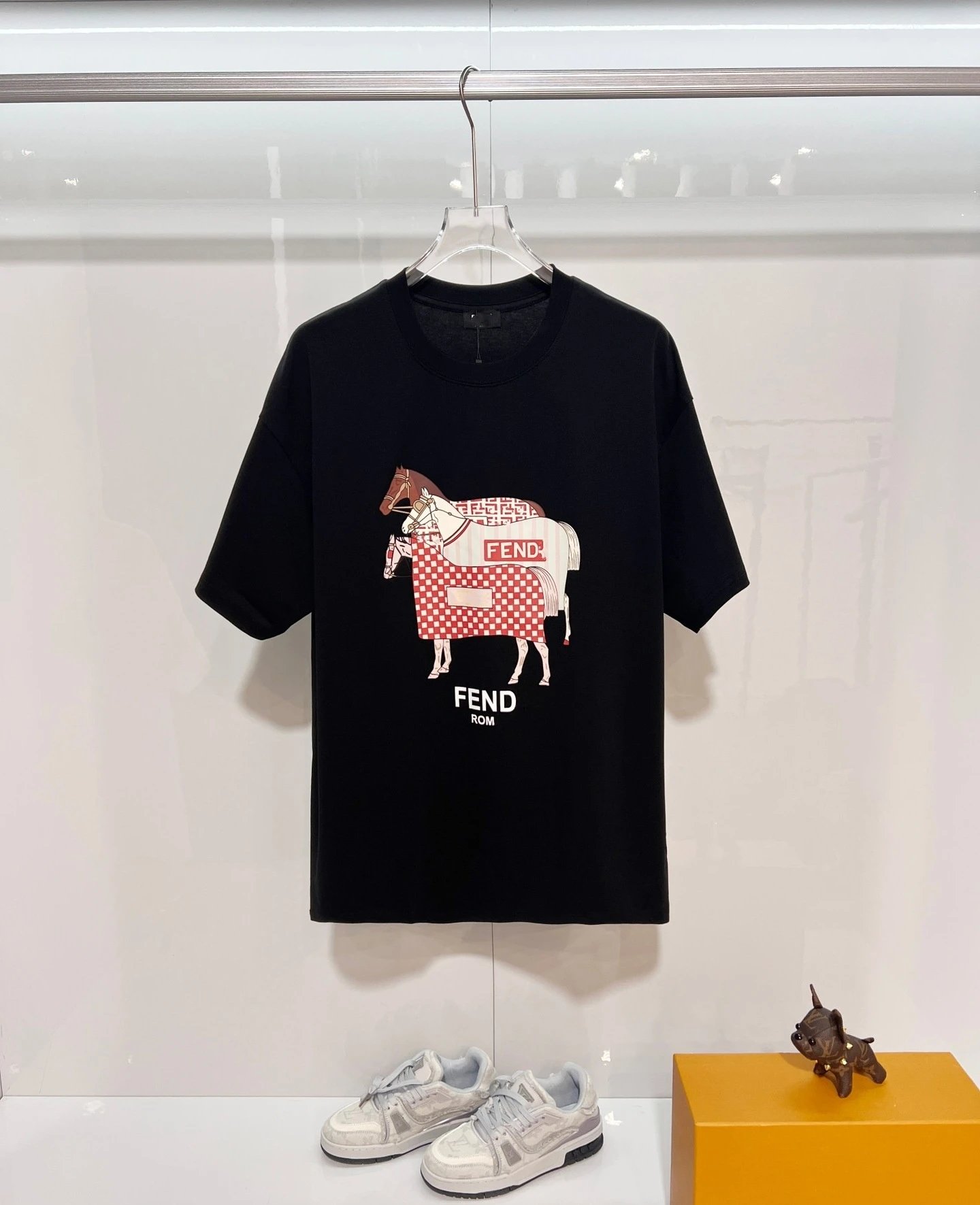 Unbranded T-Shirts Graphic-print crew-neck short-sleeve T-shirt — 32