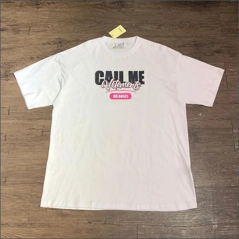 Vetements T-Shirts Graphic Print — 17