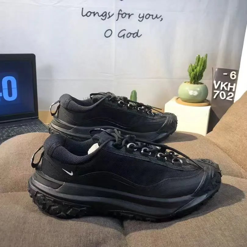 Nike Sneakers ACG Trail — F 2 small white hook