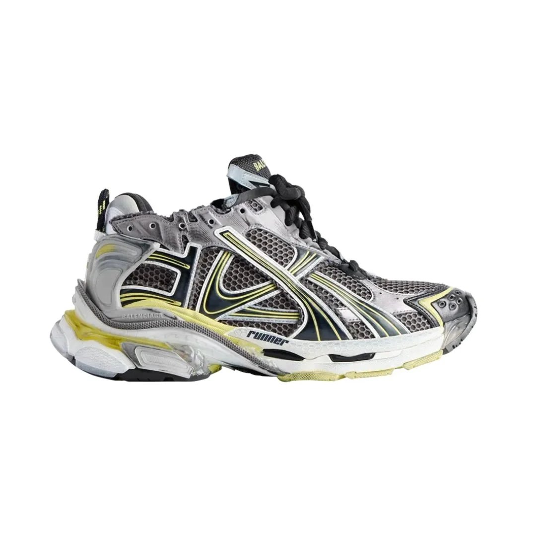 Balenciaga Sneakers Runner 7.5 — Ash-Colored