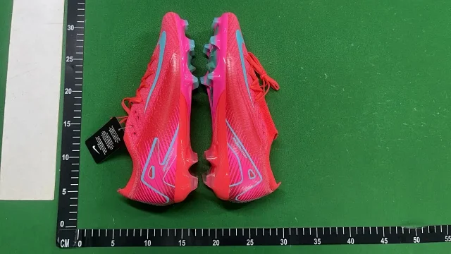 Nike Football Cleats product detail image 4