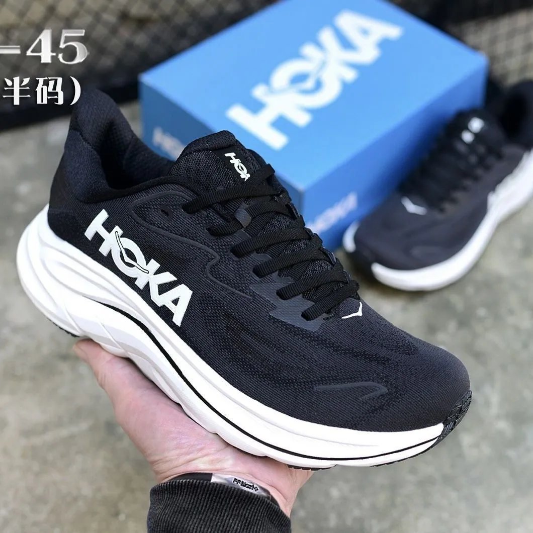 HOKA Sneakers Clifton 10 — H 10-Black and white