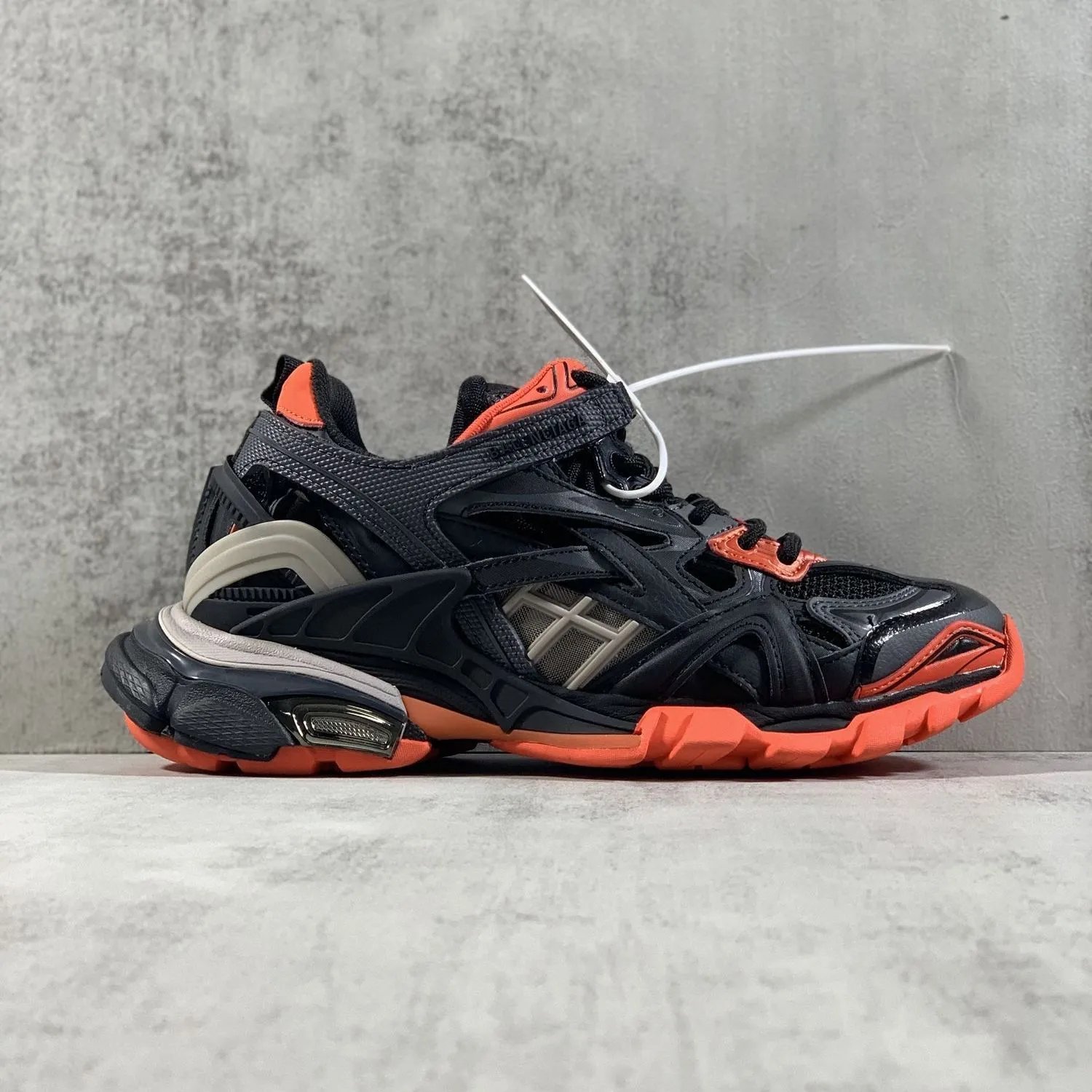 Balenciaga Sneakers Track.2 — 15