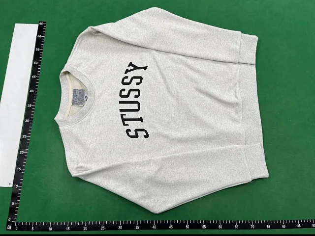 Stüssy Hoodies & Sweatshirts Crewneck Graphic Sweatshirt product detail image 2