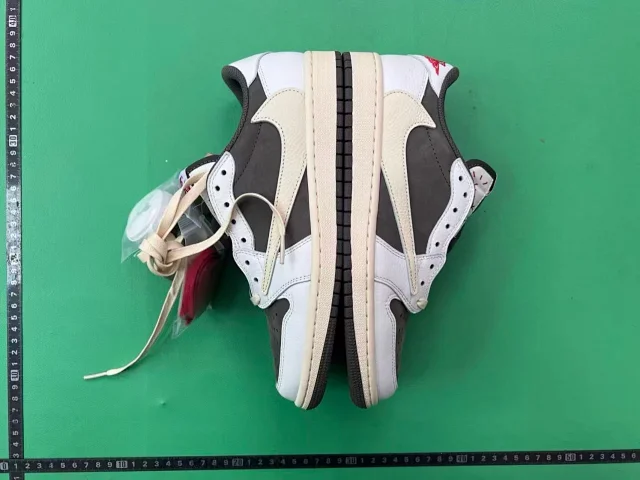 Nike Sneakers Low-Top Retro product detail image 2