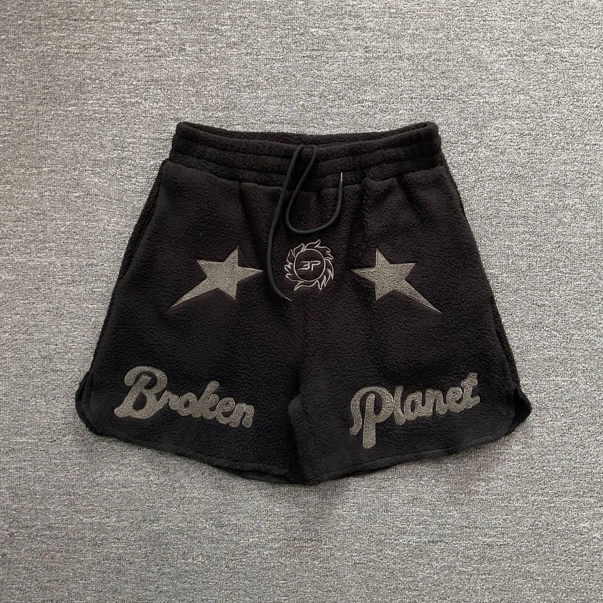 Broken Planet Shorts Graphic and plaid — 6121 black