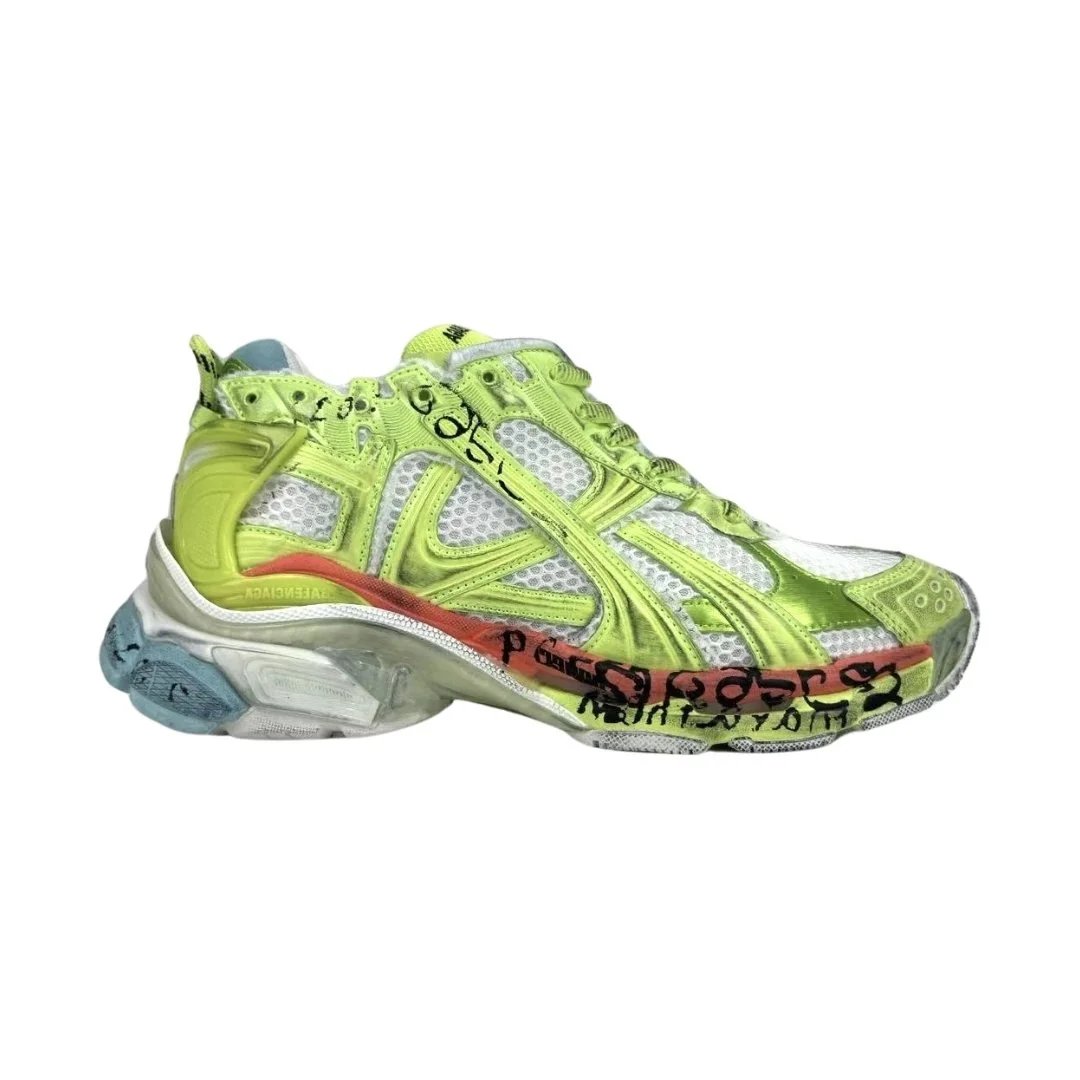 Balenciaga Sneakers Runner 7.5 — Apple Green Graffiti