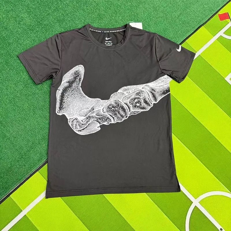 Nike T-Shirts Short-Sleeve Ankle Skeleton Graphic T-Shirt — Bones black short-sleeve