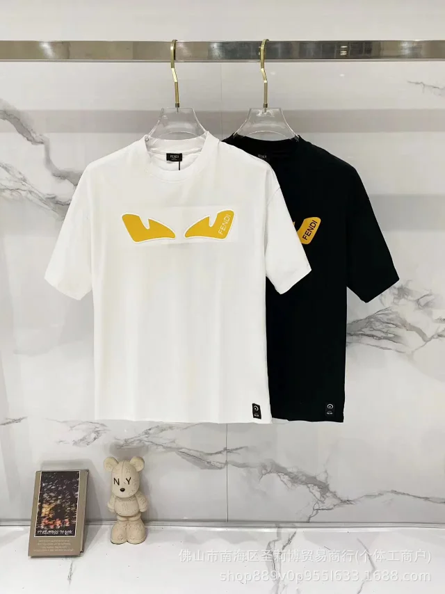 Fendi T-Shirts Loose-fit crew-neck short-sleeve T-shirt product detail image 10