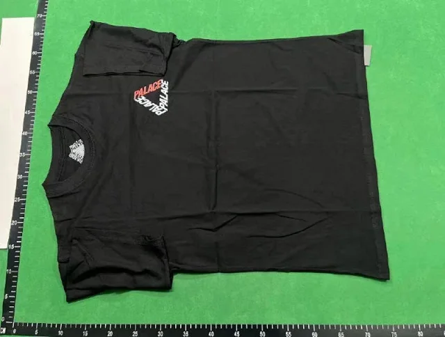 Palace T-Shirts Tri-Ferg Graphic product detail image 4