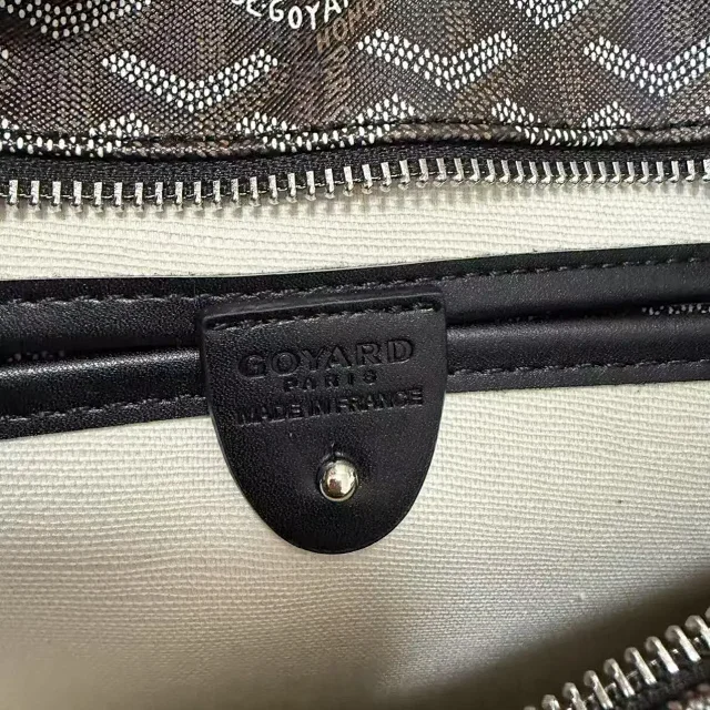 Goyard Backpacks Chevron-pattern flap backpack with top handle product detail image 55