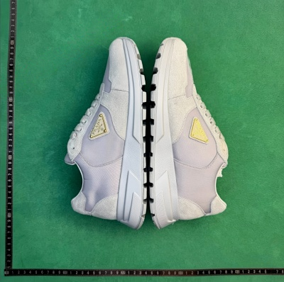Prada Sneakers Low-top triangle-logo — 13