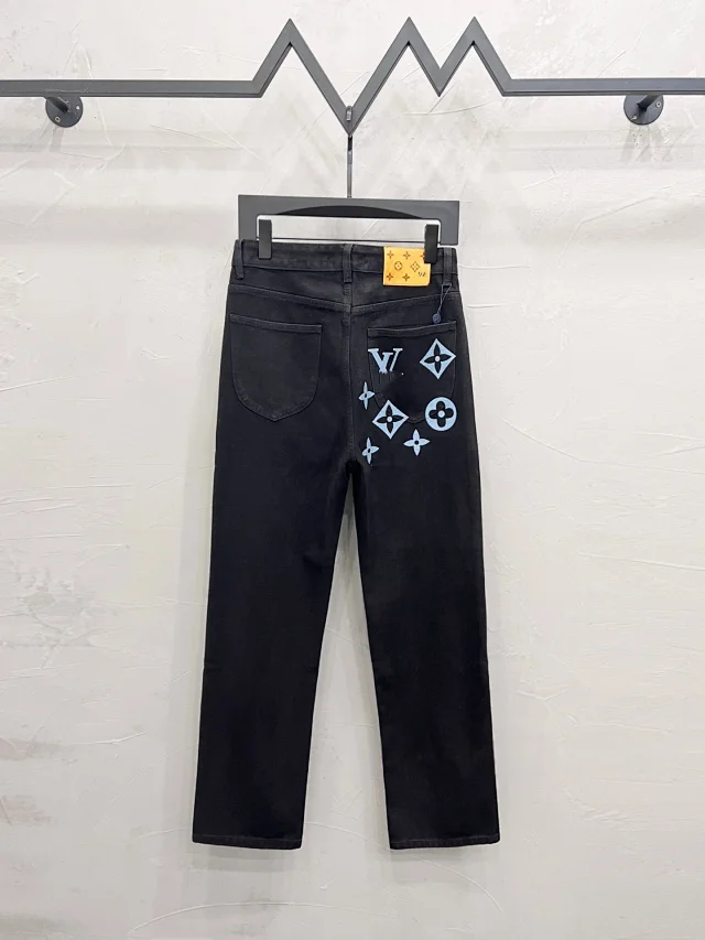Louis Vuitton Jeans Straight-leg with embroidered rear-pocket logo product detail image 10
