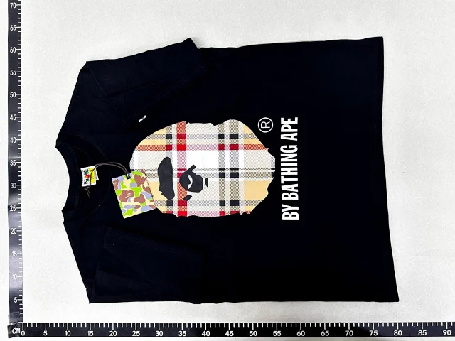 BAPE T-Shirts Short-Sleeve Ape Head Graphic product detail image 3