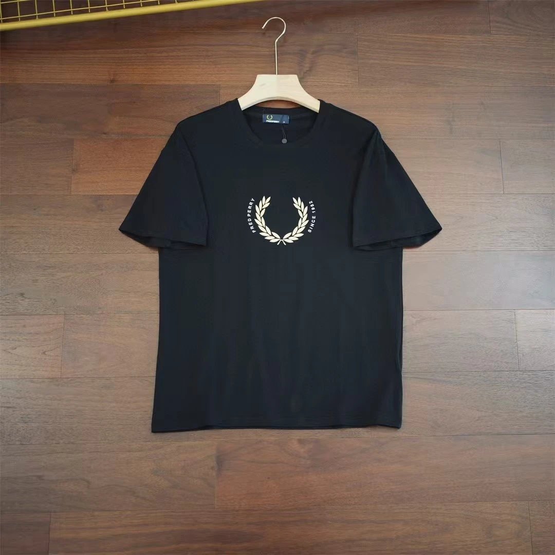 Fred Perry T-Shirts Laurel Wreath Logo Crew Neck T-Shirt — 01 Black