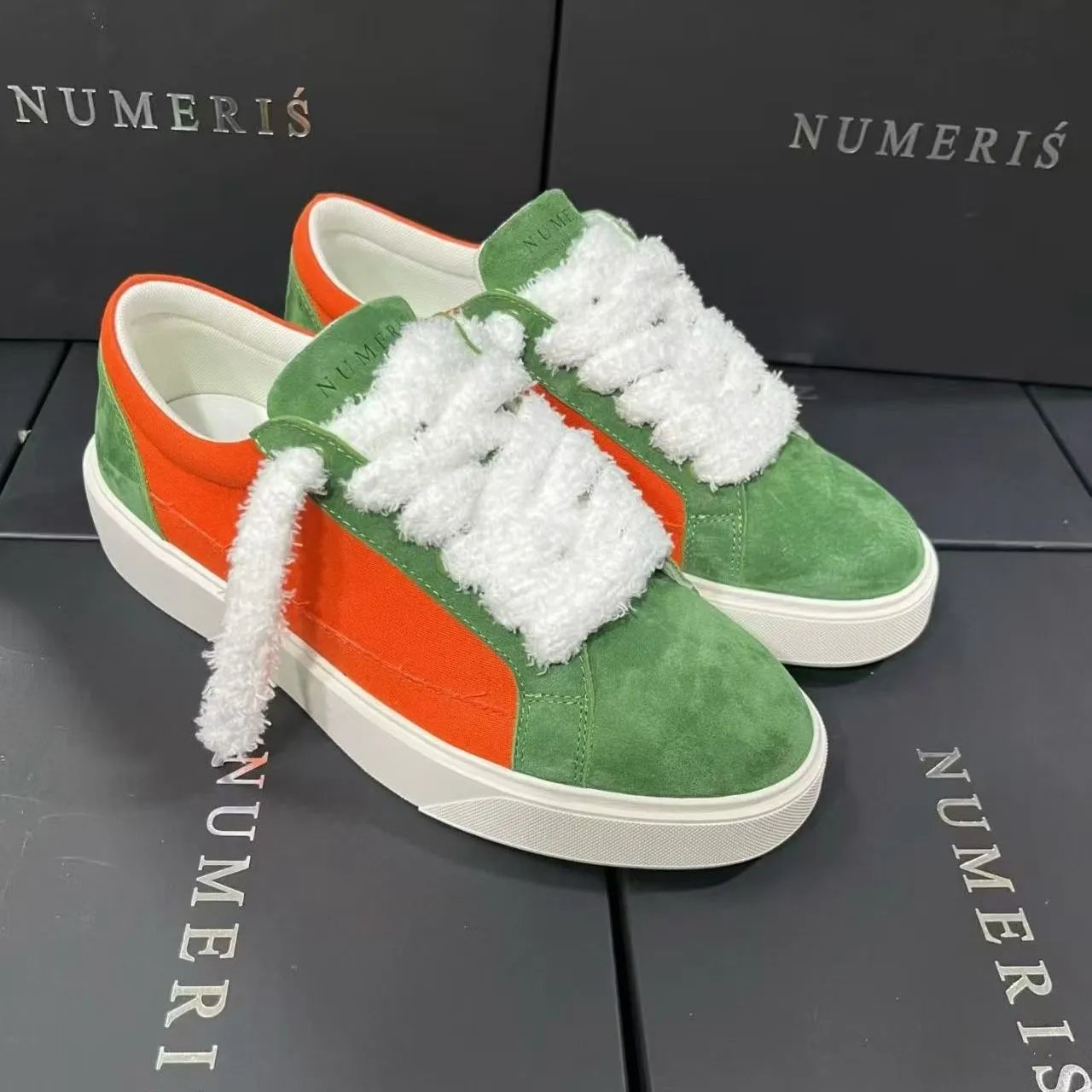 Numeris Sneakers Low-Top Lace-Up — 5