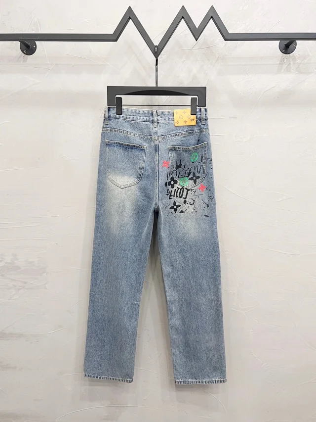 Louis Vuitton Jeans Straight-leg with embroidered rear-pocket logo product detail image 8