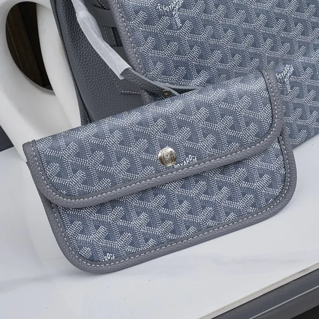 Goyard Backpacks Chevron-pattern flap backpack with top handle product detail image 47