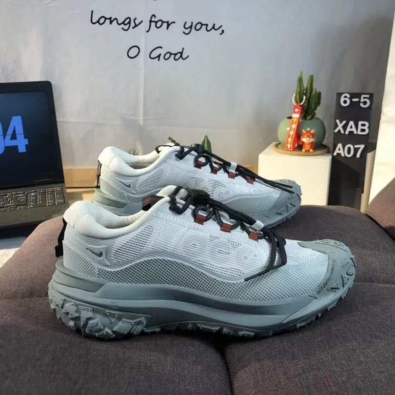 Nike Sneakers ACG Trail — F 2 White and blue