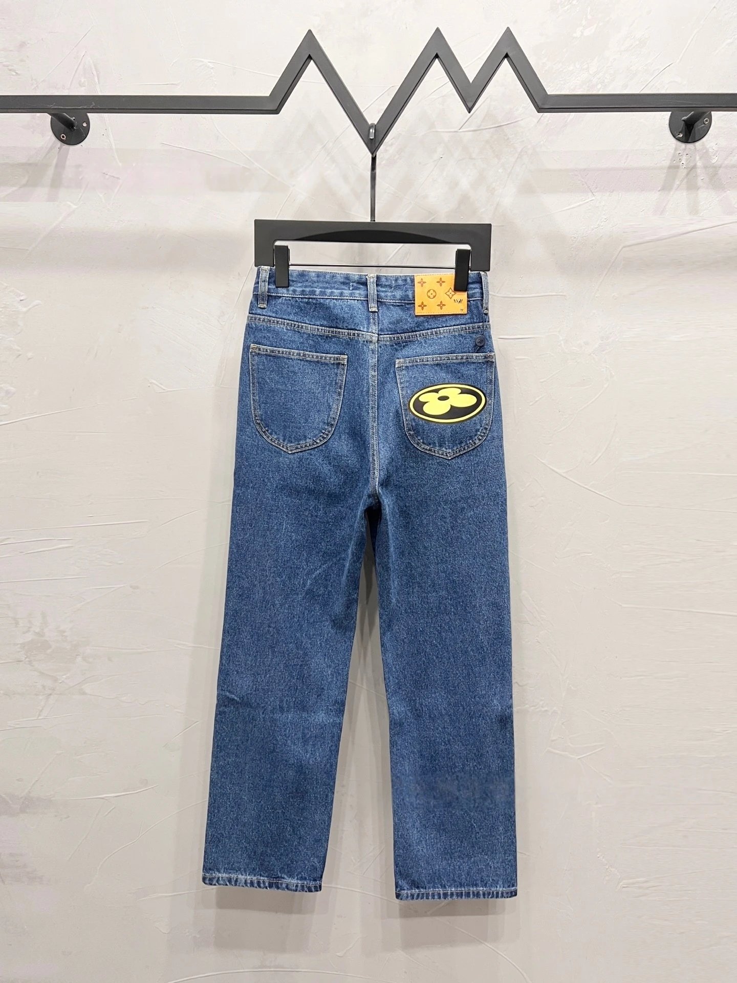 Louis Vuitton Jeans Straight-leg with embroidered rear-pocket logo — 35