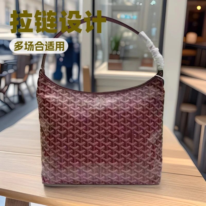 Goyard Backpacks Chevron-pattern flap backpack with top handle — Underarm bag wine red 42*27*15 CM