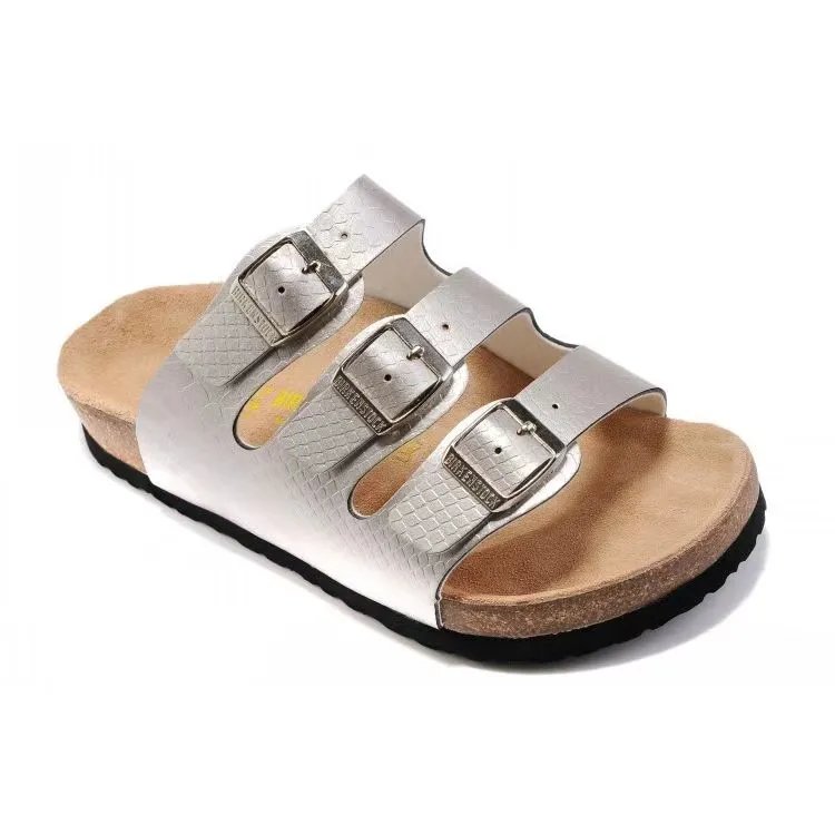 Birkenstock Sandals Gizeh Buckle Thong — S Silver