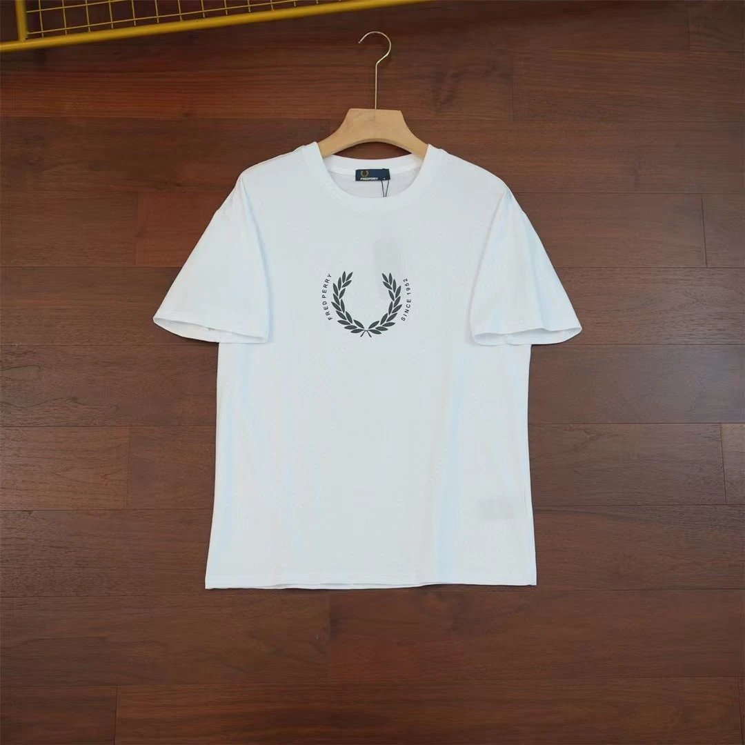 Fred Perry T-Shirts Laurel Wreath Logo Crew Neck T-Shirt — 01 White