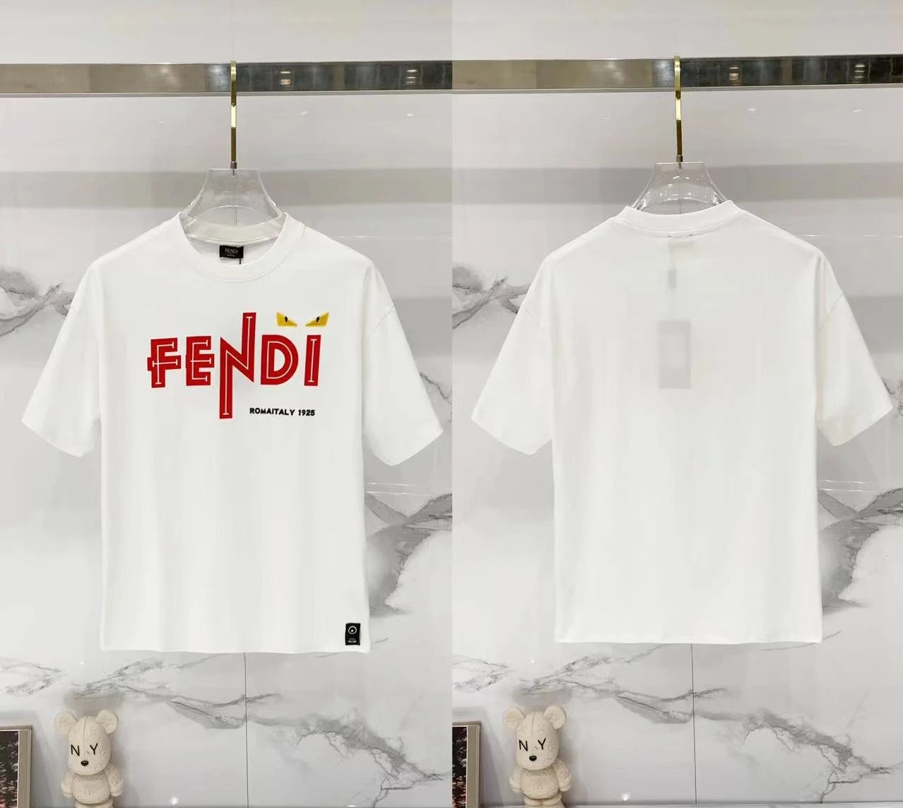 Fendi T-Shirts Loose-fit crew-neck short-sleeve T-shirt — F 004 foaming white
