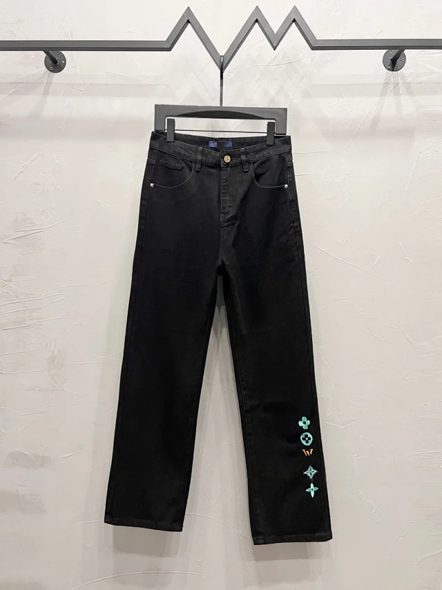 Louis Vuitton Jeans Straight-leg with embroidered rear-pocket logo product detail image 5