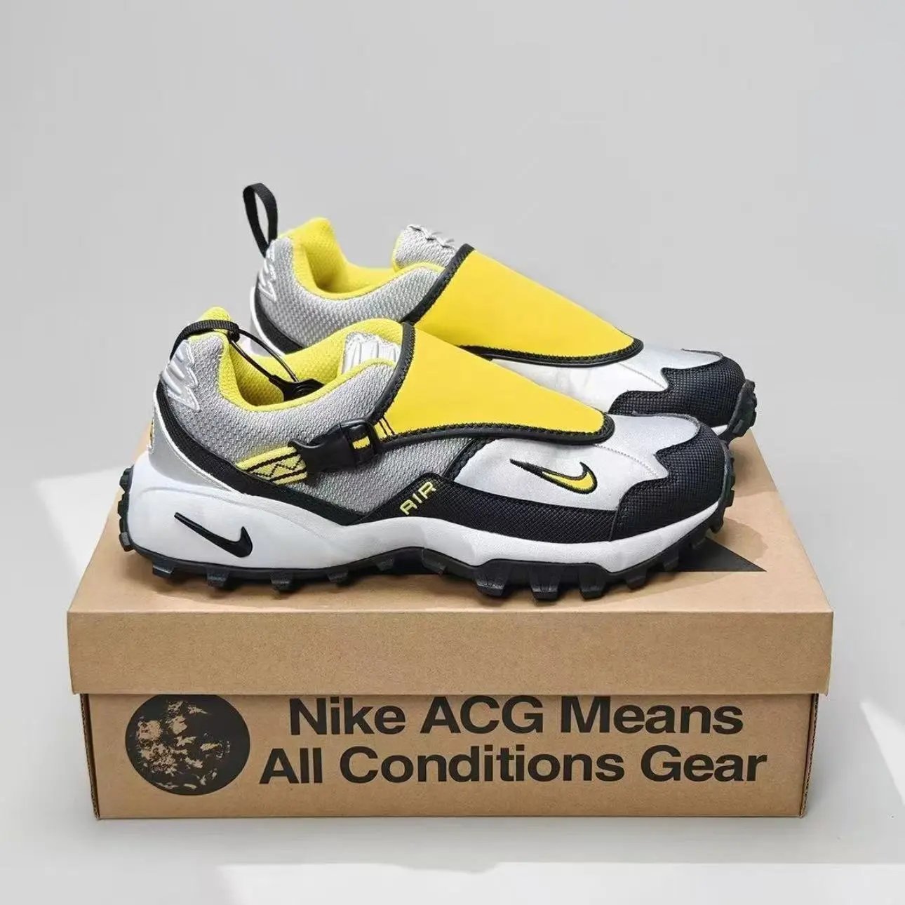 Nike Sneakers ACG Trail — F 2-Yellow