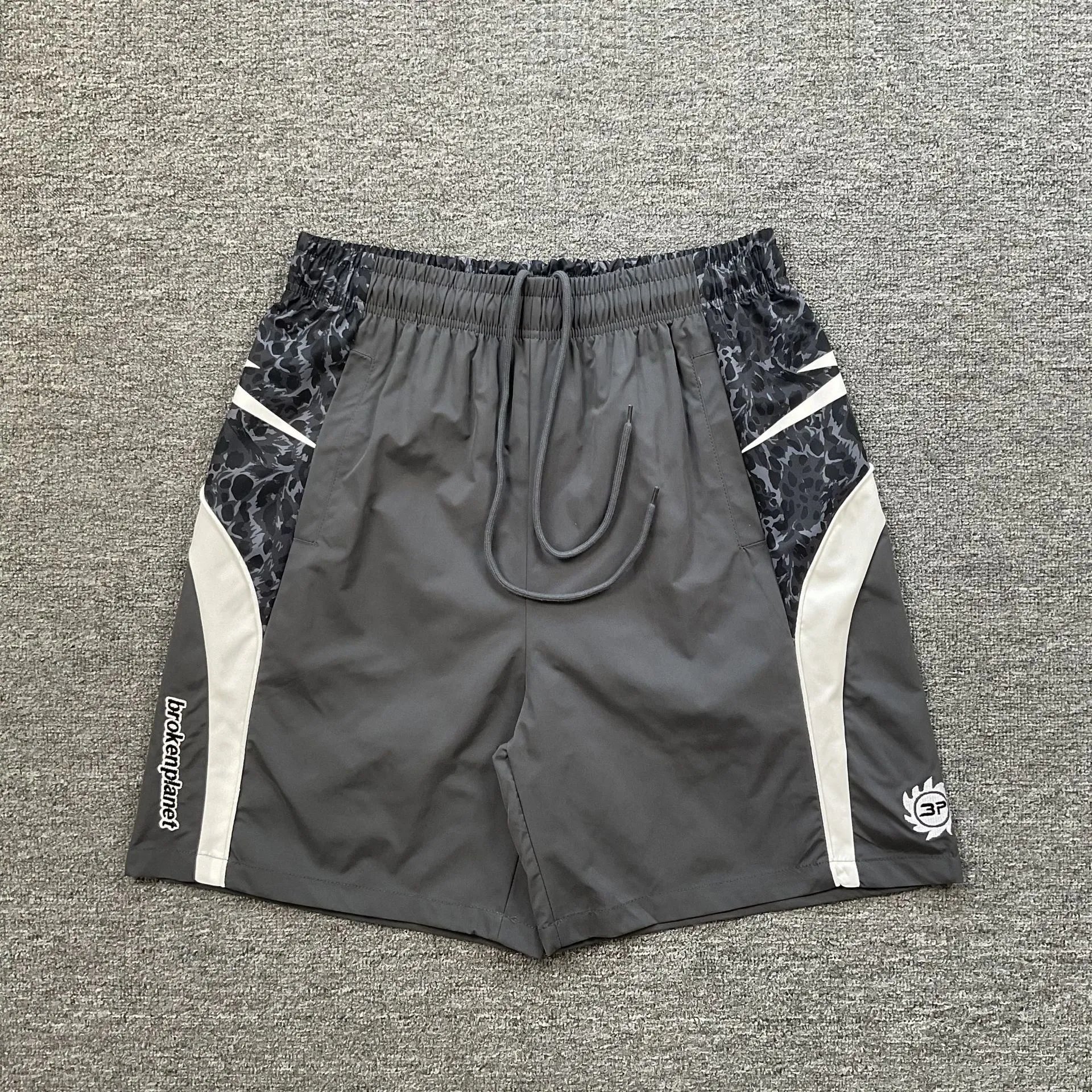 Broken Planet Shorts Graphic Panel Drawstring — 6116 dark gray