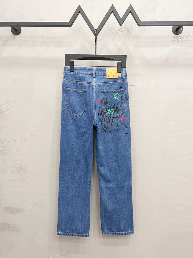 Louis Vuitton Jeans Straight-leg with embroidered rear-pocket logo product detail image 7