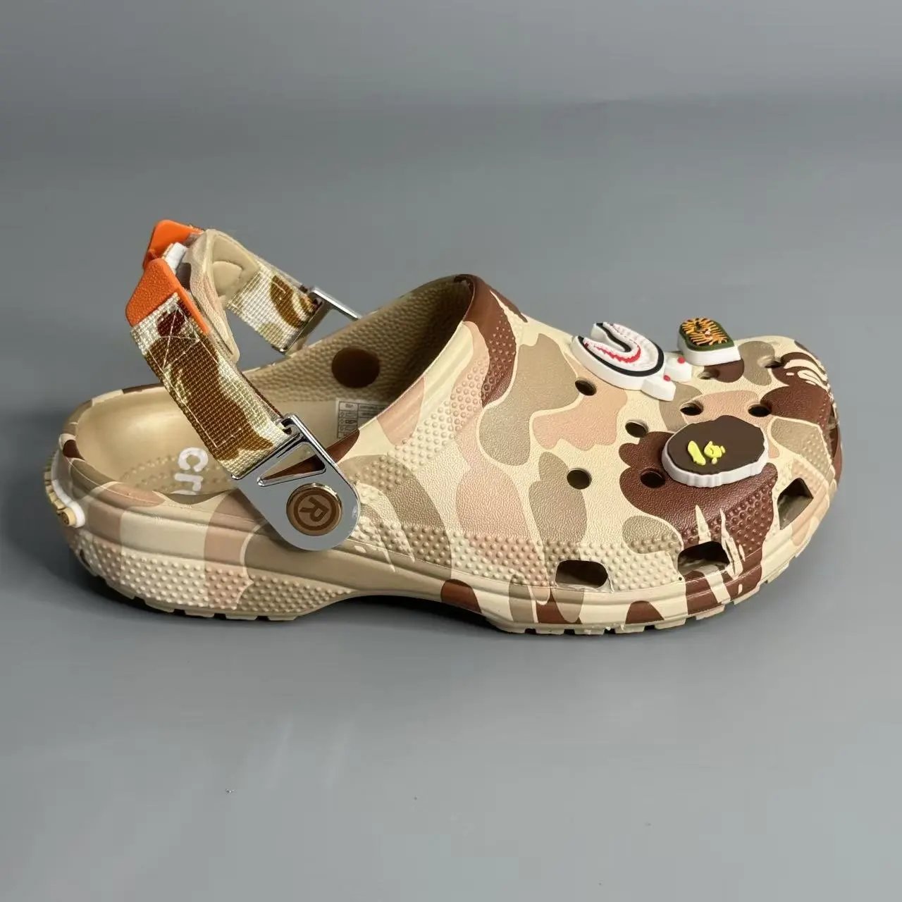BAPE Slippers Camouflage Slide Sandals with Graphic Charms — Electroplated Bepkhakis-Bags