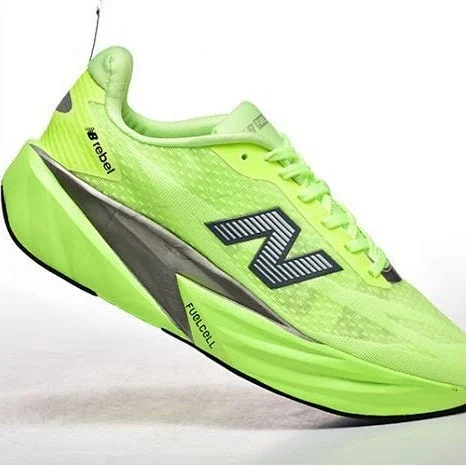 New Balance Sneakers FuelCell Rebel v5 product detail image 4
