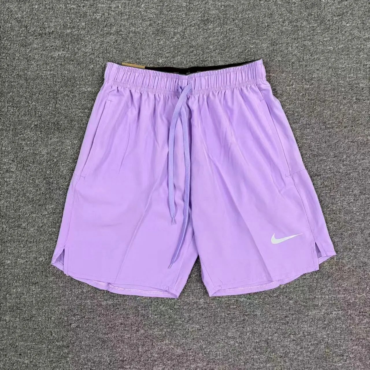 Nike T-Shirts Short-Sleeve Ankle Skeleton Graphic T-Shirt — 01 Purple shorts
