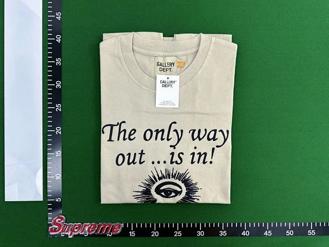 Gallery Dept. T-Shirts Graphic Print Short-Sleeve T-Shirt product detail image 5