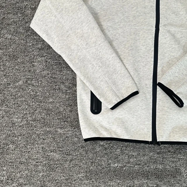 6PM Tracksuits Records Logo Hooded Tracksuit product detail image 6