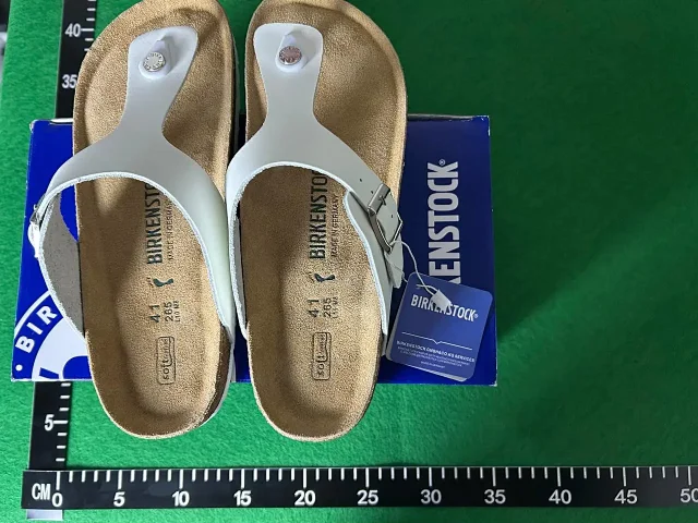 Birkenstock Sandals Gizeh Buckle Thong product detail image 3