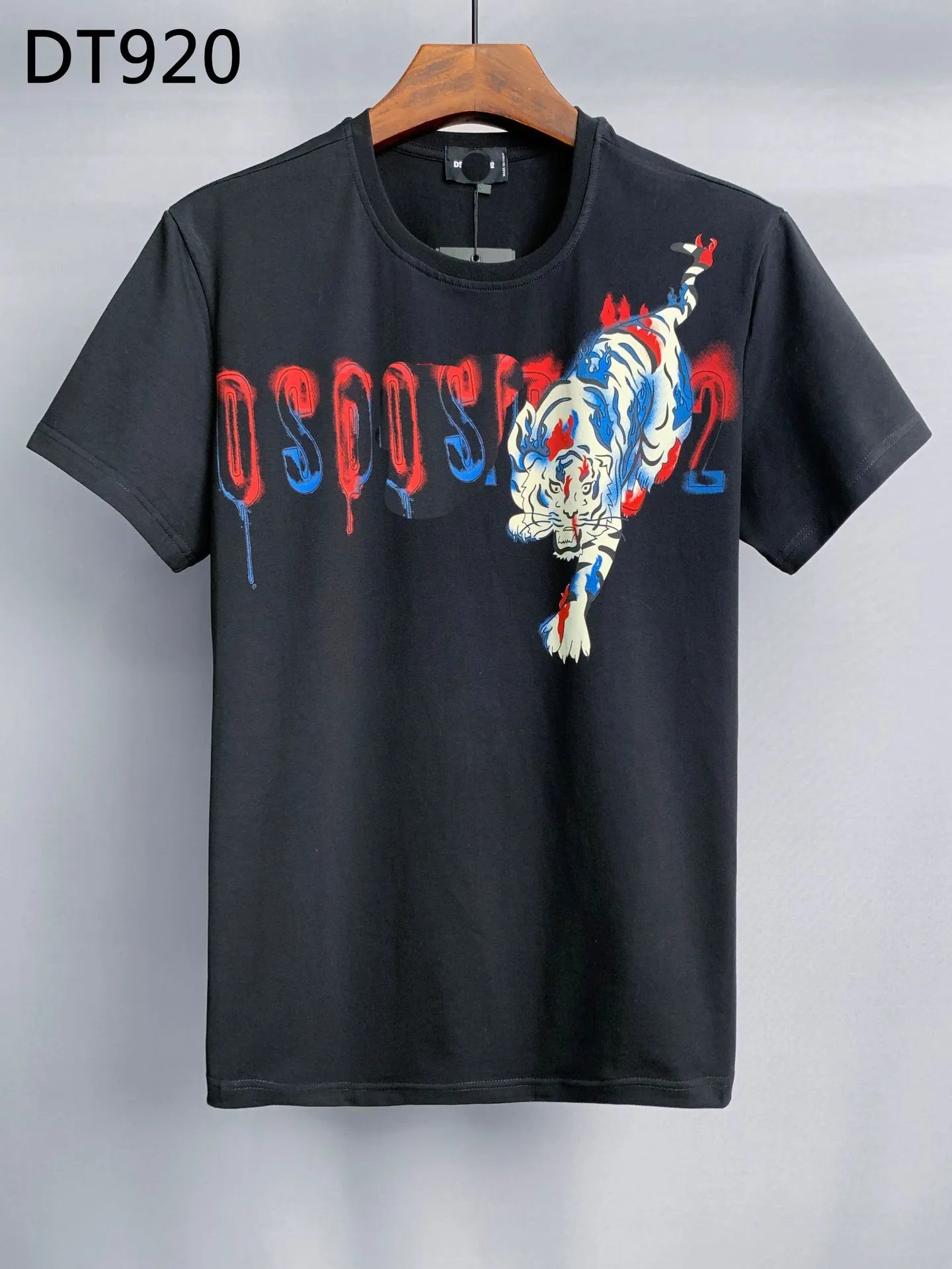 Dsquared2 T-Shirts Graphic Print — DT 920 black