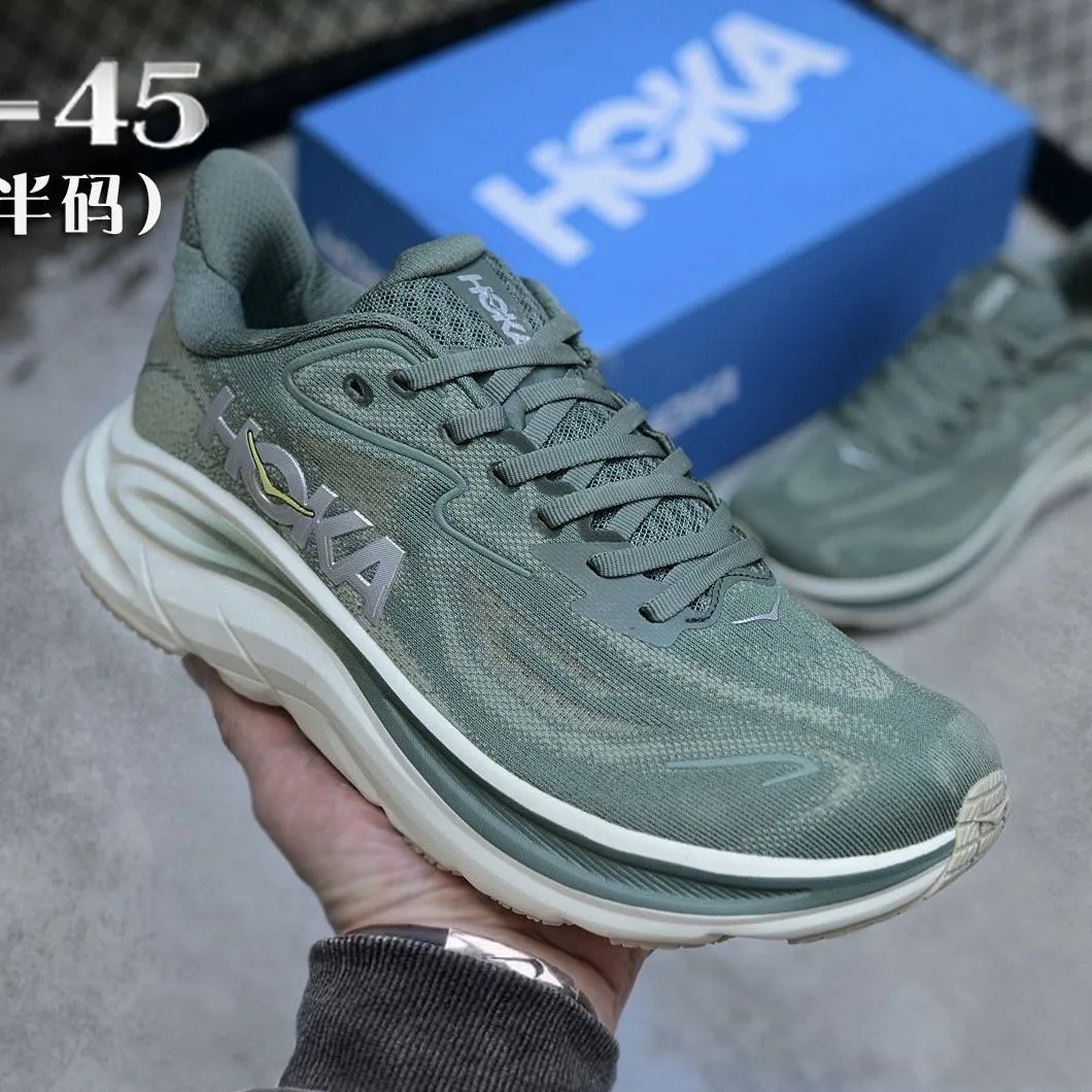 HOKA Sneakers Clifton 10 — H 10-Light green