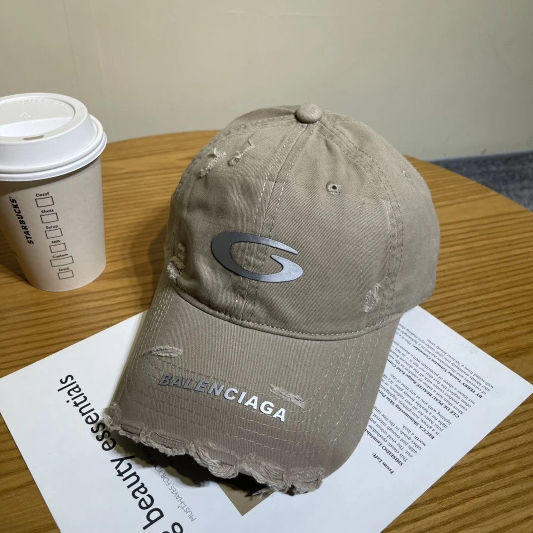 Balenciaga Hats Embroidered logo baseball cap — 05-2