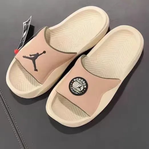 Nike Slippers Adjustable hook-and-loop slide — Flying Man Brown
