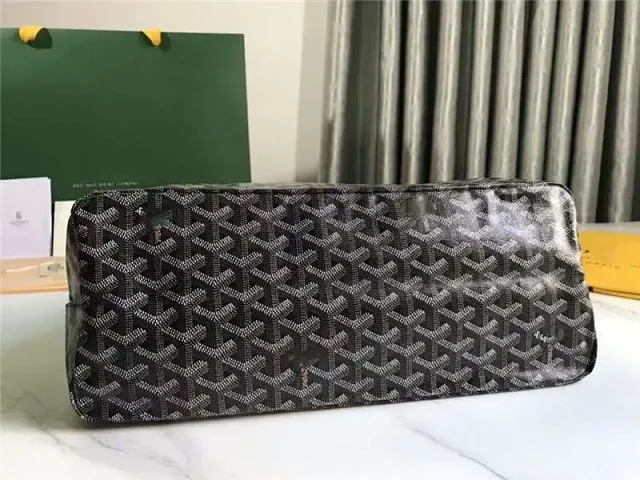 Goyard Backpacks Chevron-pattern flap backpack with top handle product detail image 29