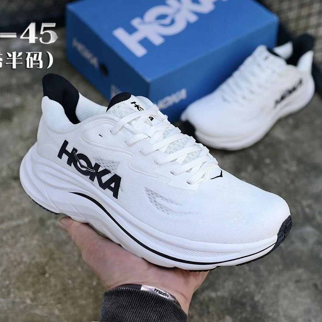 HOKA Sneakers Clifton 10 — H 10-Black and white