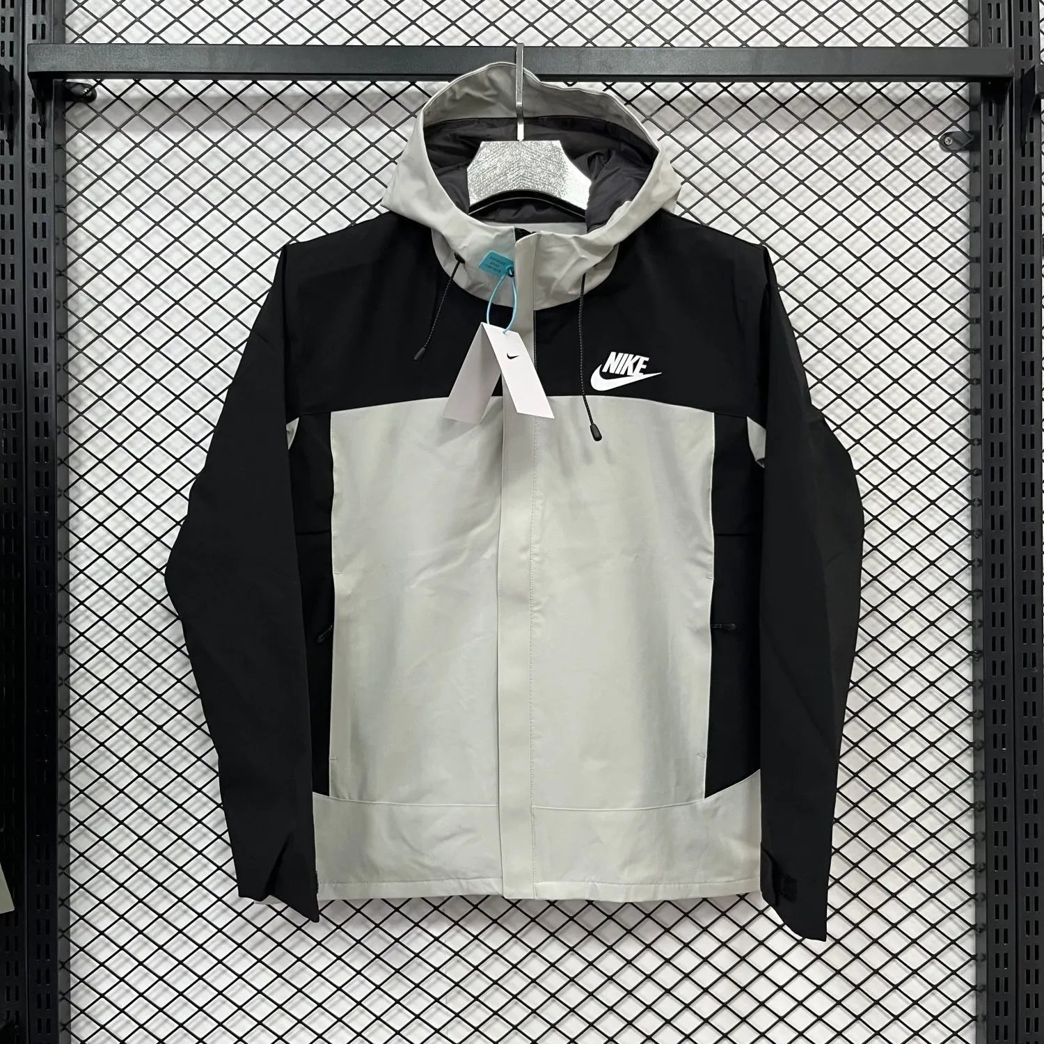Nike Jackets Hooded Windbreaker image 3